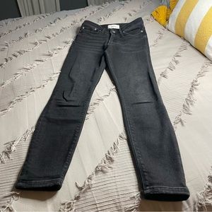 Zara premium denim skinny jeans size 4 black